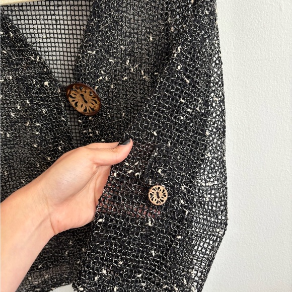 Nina Leonard crochet top. Size S. With wooden buttons. - Picture 4 of 5